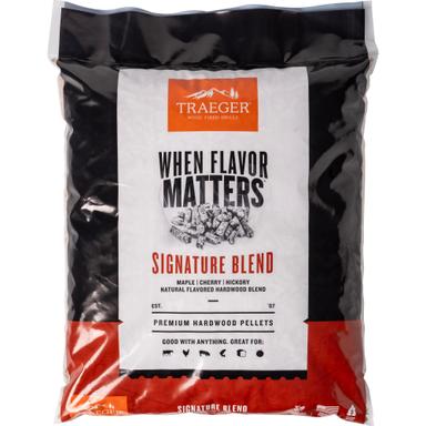 Traeger Grills Signature Blend 100% All-Natural Wood Pellets (18 lb)