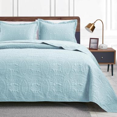 Love's cabin California King Size Quilt Set