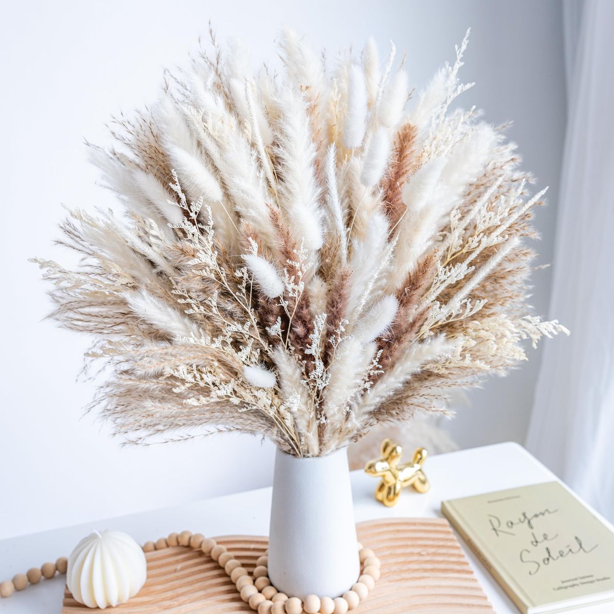 Dried pampas grass bouquet in a vase | Mubboo