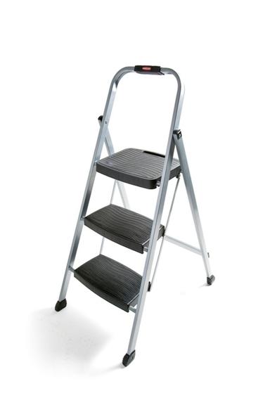 Rubbermaid 3-Step Steel Ladder
