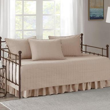 Comfort Spaces Daybed Cover β Kienna Blush | Mubboo