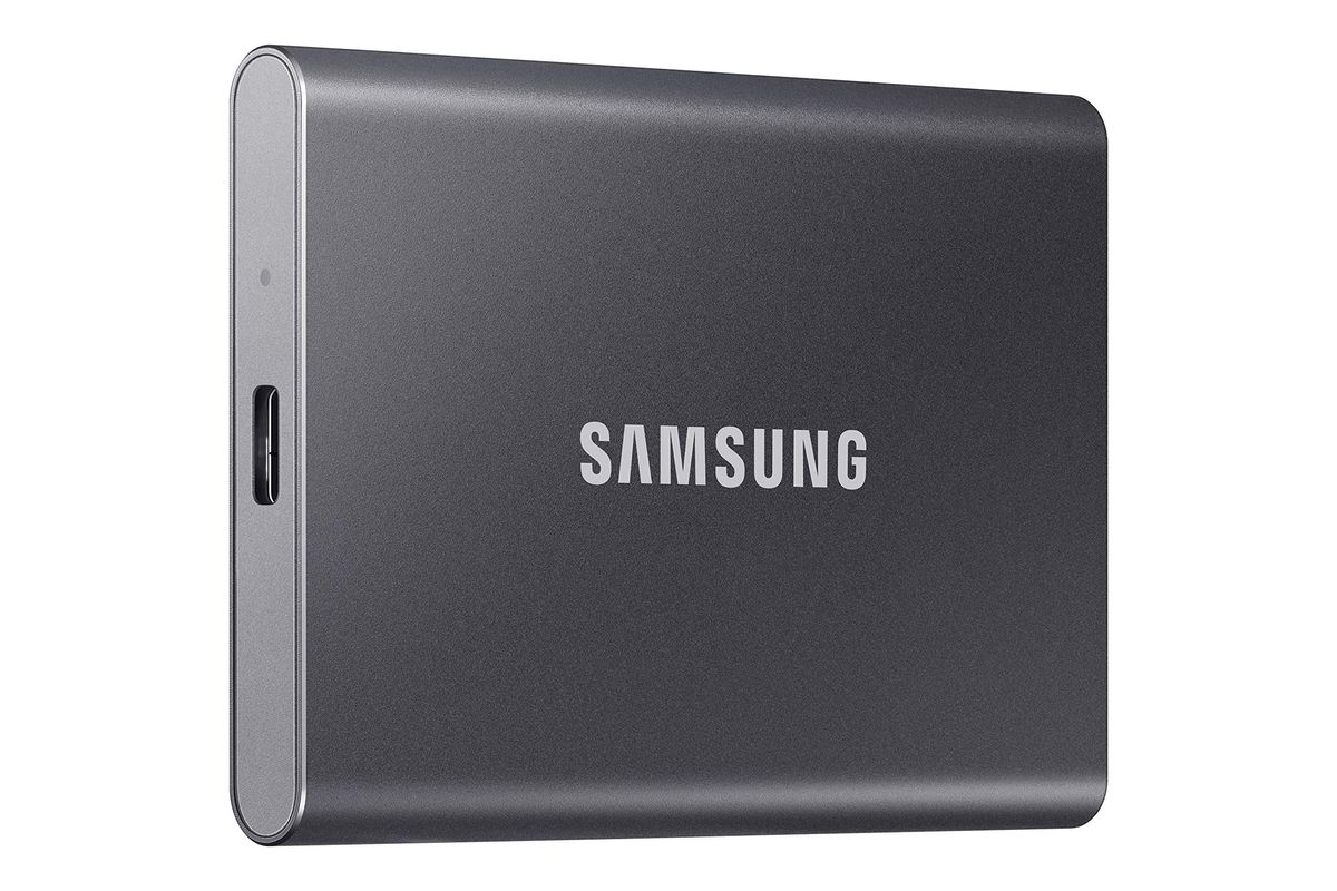 Samsung T7 Portable SSD 1TB in Titan Gray | Mubboo